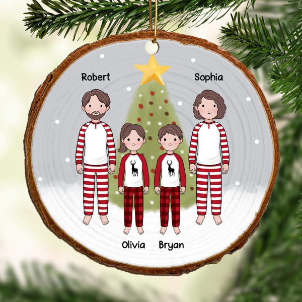 Simple Cartoon Whole Family By Christmas Tree In Snow Wood Slice Personalized Wooden Ornament Cheap - Image 2